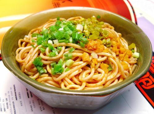 西安美食爆料热干面视频,传统美食新演绎  第1张